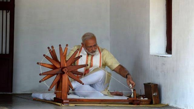 અમદાવાદના સાબરમતી રિવરફ્રન્ટ ખાતે 27 ઓગસ્ટે યોજાશે 'ખાદી ઉત્સવ', પ્રધાનમંત્રી નરેન્દ્ર મોદી આપશે હાજરી 1 અમદાવાદના સાબરમતી રિવરફ્રન્ટ ખાતે 27 ઓગસ્ટે યોજાશે 'ખાદી ઉત્સવ', પ્રધાનમંત્રી નરેન્દ્ર મોદી આપશે હાજરી