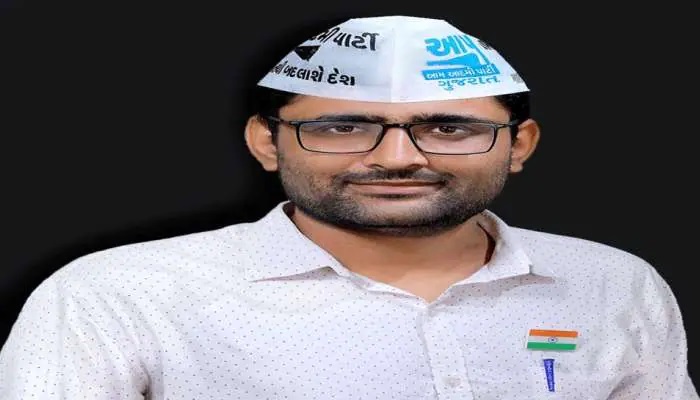 ગુજરાત-કેન્દ્રના મંત્રીઓ અરવિંદ કેજરીવાલને કાળો નાગ ઠગ અને આતંકવાદી કહે છે.. તમે શું કર્યું એ કહો - ઈટાલિયા 1 ગુજરાત-કેન્દ્રના મંત્રીઓ અરવિંદ કેજરીવાલને કાળો નાગ ઠગ અને આતંકવાદી કહે છે.. તમે શું કર્યું એ કહો - ઈટાલિયા