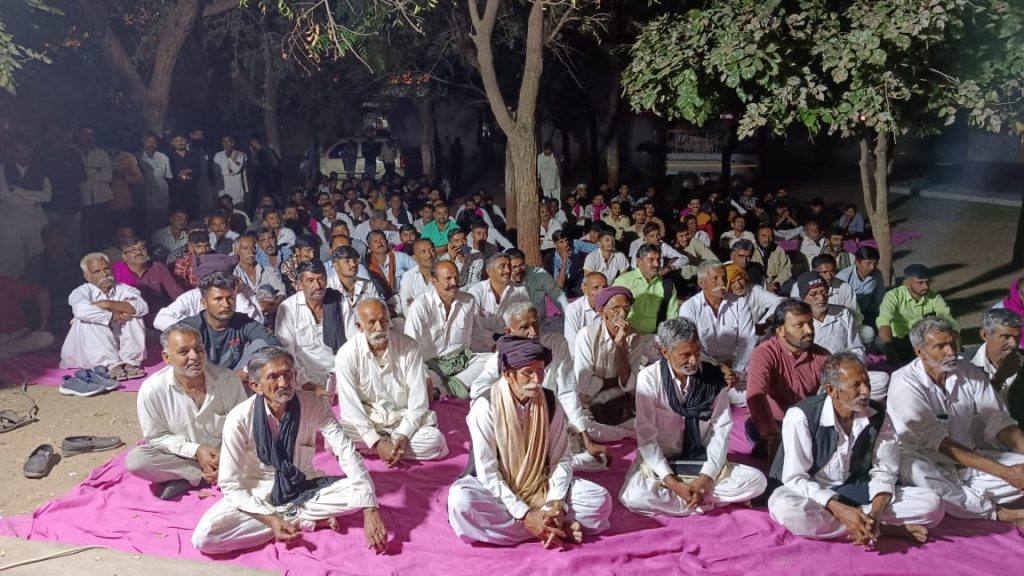 માંડવીનો વિકાસ માત્ર કાગળ પર: આપ નેતા કૈલાસદાન ગઢવી 2 માંડવીનો વિકાસ માત્ર કાગળ પર: આપ નેતા કૈલાસદાન ગઢવી