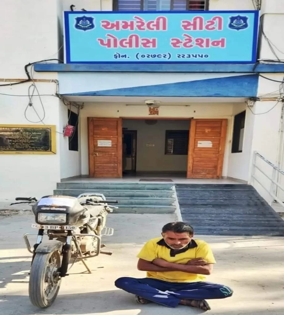અમરેલી શહેરમાંથી સોરીના મોટરસાયકલ સાથે એક ઈસમને ઝડપી પાડતી અમરેલી એલસીબી ટીમ 1 અમરેલી શહેરમાંથી સોરીના મોટરસાયકલ સાથે એક ઈસમને ઝડપી પાડતી અમરેલી એલસીબી ટીમ