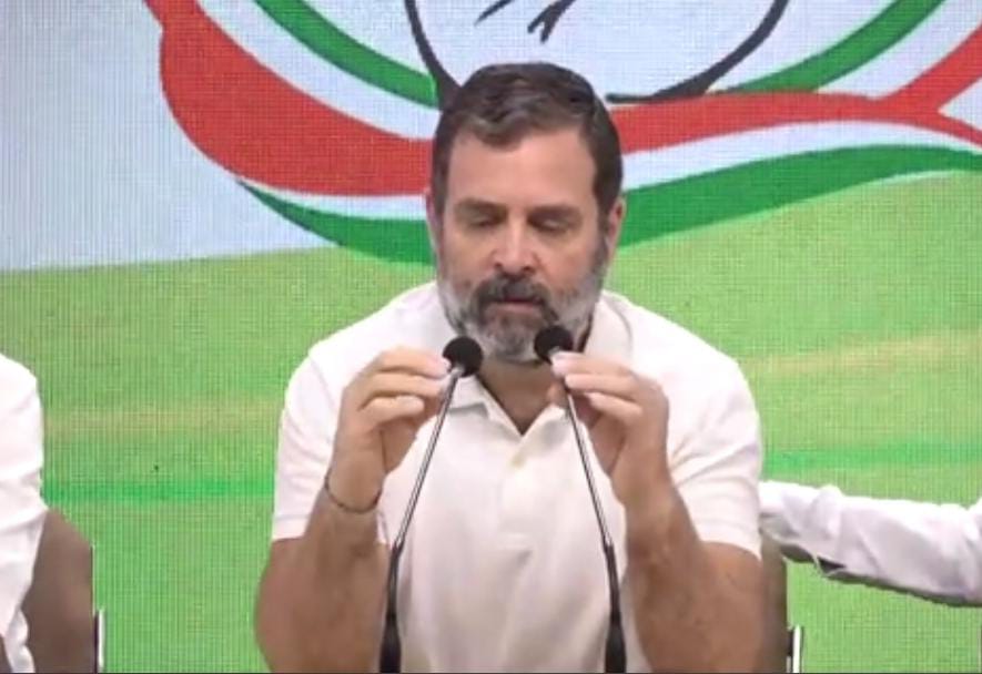 રાહુલ ગાંધી : હું ડરતો નથી, મોદીના અદાણી સાથે શું સંબંધ છે? એવું હું આજે પણ પૂછીશ, મારો અવાજ દબાવી નહીં શકો 1 રાહુલ ગાંધી : હું ડરતો નથી, મોદીના અદાણી સાથે શું સંબંધ છે? એવું હું આજે પણ પૂછીશ, મારો અવાજ દબાવી નહીં શકો