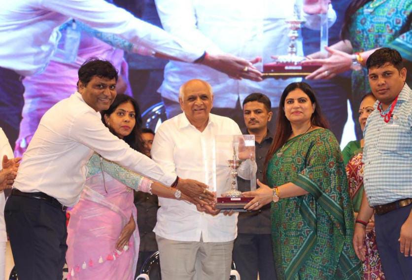 CM : સુરત મનપા, સુડા, અને માર્ગ-મકાન વિભાગના રૂ.502.34 કરોડના જનહિતલક્ષી વિવિધ પ્રકલ્પોનું લોકાર્પણ-ખાતમુહૂર્ત કર્યું 1 CM : સુરત મનપા, સુડા, અને માર્ગ-મકાન વિભાગના રૂ.502.34 કરોડના જનહિતલક્ષી વિવિધ પ્રકલ્પોનું લોકાર્પણ-ખાતમુહૂર્ત કર્યું