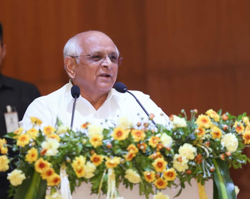 રાજ્યની મહાનગરપાલિકા-નગરપાલિકાઓને સર્વાંગી વિકાસ માટે રૂ. ૨૧૧૧ કરોડના ચેક અર્પણનો ગૌરવશાળી સમારોહ ગાંધીનગરમાં સંપન્ન 1 રાજ્યની મહાનગરપાલિકા-નગરપાલિકાઓને સર્વાંગી વિકાસ માટે રૂ. ૨૧૧૧ કરોડના ચેક અર્પણનો ગૌરવશાળી સમારોહ ગાંધીનગરમાં સંપન્ન