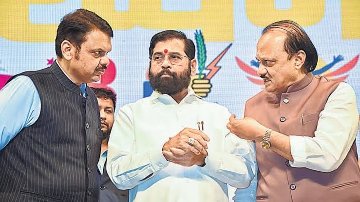 Maharashtra Election Result 2024 / મહાયુતિના દમદાર પ્રદર્શન વચ્ચે મહારાષ્ટ્રમાં કોણ બનશે CM? ફડણવીસ કે શિંદે? 1 Maharashtra Election Result 2024 / મહાયુતિના દમદાર પ્રદર્શન વચ્ચે મહારાષ્ટ્રમાં કોણ બનશે CM? ફડણવીસ કે શિંદે? Maharashtra Election Result 2024