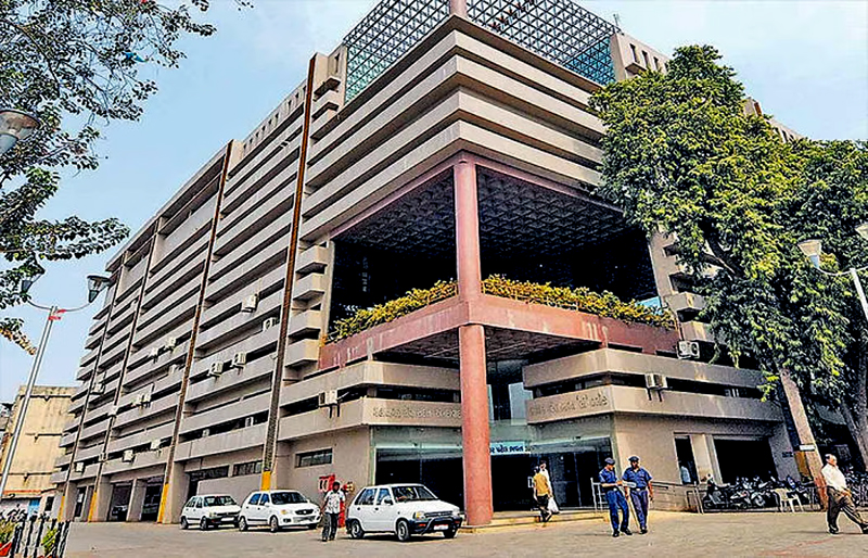 AHMEDABAD MUNICIPAL CORPORATION 