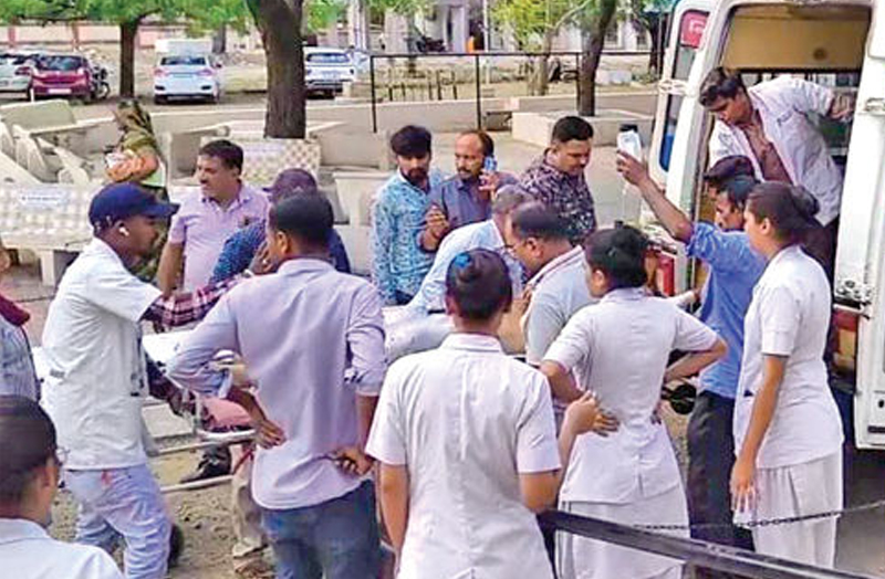 Accident between car and Eicher