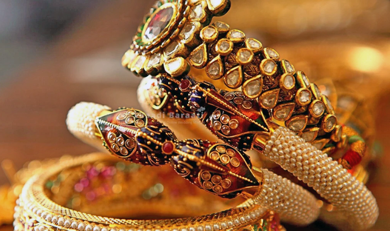 Gold Rate Today : સતત બીજા દિવસે સોનાના ભાવમાં મોટો કડાકો, આ સતત બીજા સત્રમાં સોનાના ભાવમાં ઘટાડો થયો છે. 1 Gold Rate Today : સતત બીજા દિવસે સોનાના ભાવમાં મોટો કડાકો, આ સતત બીજા સત્રમાં સોનાના ભાવમાં ઘટાડો થયો છે. Gold Rate Today