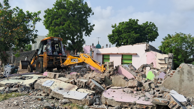 JAMNAGAR MEGA DEMOLITION : જામનગરમાં મેગા ડિમોલિશનની કાર્યવાહી શરૂ, 50,000 ચો.મી. જગ્યા ખુલ્લી કરાશે 1 JAMNAGAR MEGA DEMOLITION : જામનગરમાં મેગા ડિમોલિશનની કાર્યવાહી શરૂ, 50,000 ચો.મી. જગ્યા ખુલ્લી કરાશે JAMNAGAR MEGA DEMOLITION-1