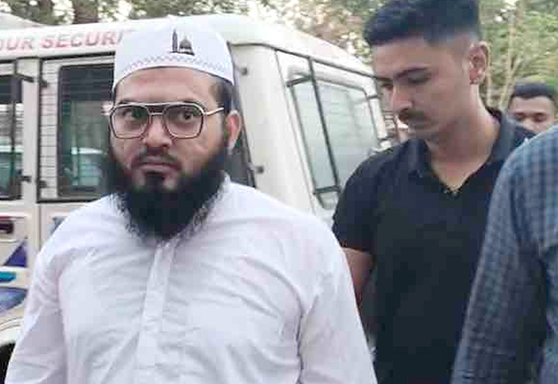 ILLEGAL MADRESA : ગરીબ લાભાર્થીઓને ફાળવાયેલા પ્લોટ માં ગેરકાયદે બનાવેલા મદરેસા પર બુલડોઝર 3 ILLEGAL MADRESA : ગરીબ લાભાર્થીઓને ફાળવાયેલા પ્લોટ માં ગેરકાયદે બનાવેલા મદરેસા પર બુલડોઝર ILLEGAL MADRESA