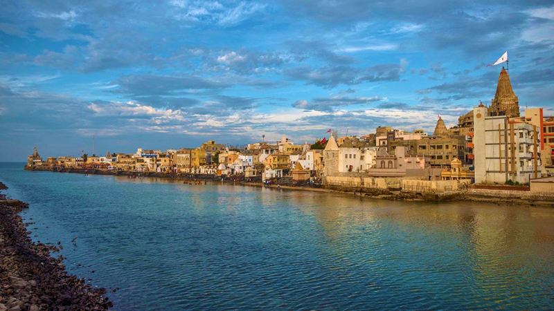 7 men and women drowned in Gomti Ghat