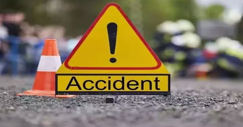 ACCIDENT AT KAPADVANJ MODASA ROAD : ટ્રક, બસ અને ડમ્પર વચ્ચે કપડવંજ-મોડાસા રોડ પર ભીષણ અકસ્માતમાં બેના મોત, આઠ ઇજાગ્રસ્ત 1 ACCIDENT AT KAPADVANJ MODASA ROAD : ટ્રક, બસ અને ડમ્પર વચ્ચે કપડવંજ-મોડાસા રોડ પર ભીષણ અકસ્માતમાં બેના મોત, આઠ ઇજાગ્રસ્ત ACCIDENT AT KAPADVANJ MODASA ROAD