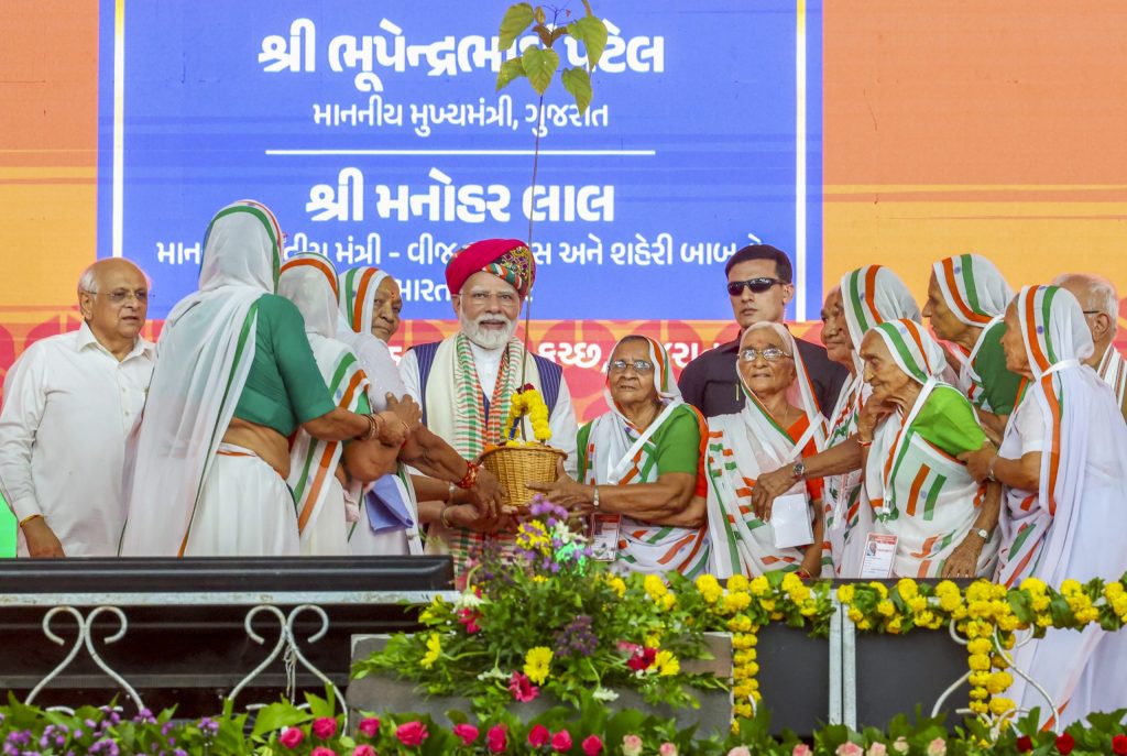 કચ્છ (KUTCH) માં સિંદૂર વન પાર્ક નું નિર્માણ કરાશે 3 કચ્છ (KUTCH) માં સિંદૂર વન પાર્ક નું નિર્માણ કરાશે KUTCH PM MODI