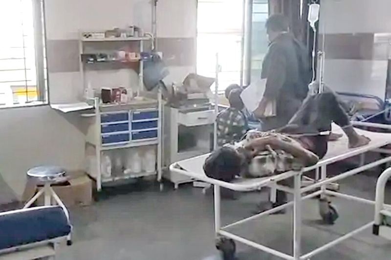 10 મુસાફરો D