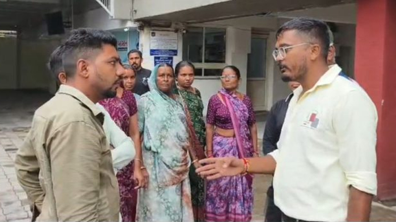 DEATH OF MOTHER AND SON : વડોદરાની સંજીવની હોસ્પિટલમાં માતા-પુત્રના મોત, બેદરકારીનો આક્ષેપ 2 DEATH OF MOTHER AND SON : વડોદરાની સંજીવની હોસ્પિટલમાં માતા-પુત્રના મોત, બેદરકારીનો આક્ષેપ DEATH OF MOTHER AND SON