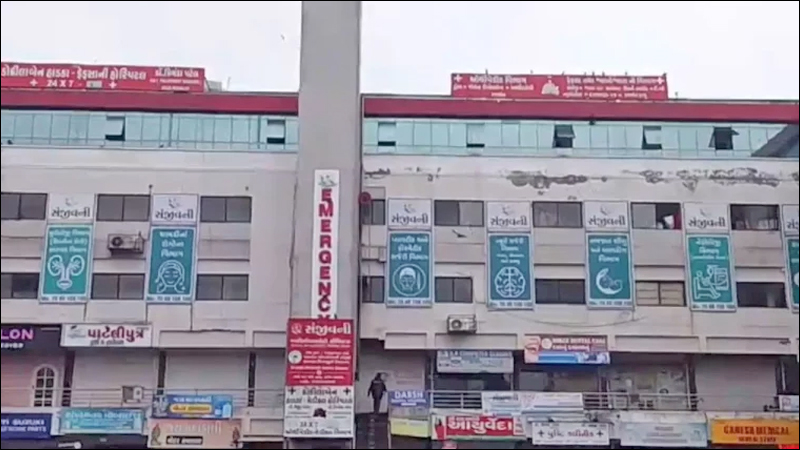 DEATH OF MOTHER AND SON : વડોદરાની સંજીવની હોસ્પિટલમાં માતા-પુત્રના મોત, બેદરકારીનો આક્ષેપ 4 DEATH OF MOTHER AND SON : વડોદરાની સંજીવની હોસ્પિટલમાં માતા-પુત્રના મોત, બેદરકારીનો આક્ષેપ DEATH OF MOTHER AND SON