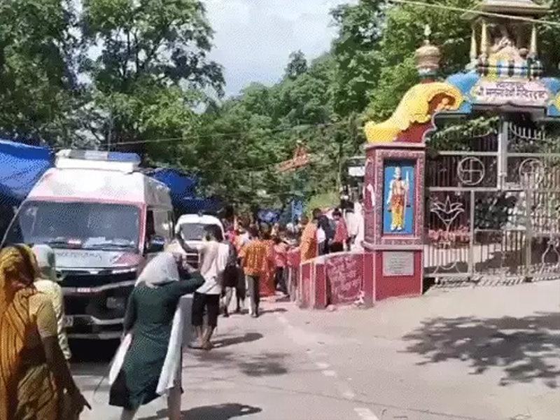 STAMPEDE AT MANSA TEMPLE IN HARIDWAR : વીજ કરંટની અફવાને કારણે હરિદ્વારના મનસા દેવી મંદિરમાં નાસભાગ, 6નાં મોત, 29 લોકો ઘાયલ. 1 STAMPEDE AT MANSA TEMPLE IN HARIDWAR : વીજ કરંટની અફવાને કારણે હરિદ્વારના મનસા દેવી મંદિરમાં નાસભાગ, 6નાં મોત, 29 લોકો ઘાયલ. STAMPEDE AT MANSA TEMPLE IN HARIDWAR