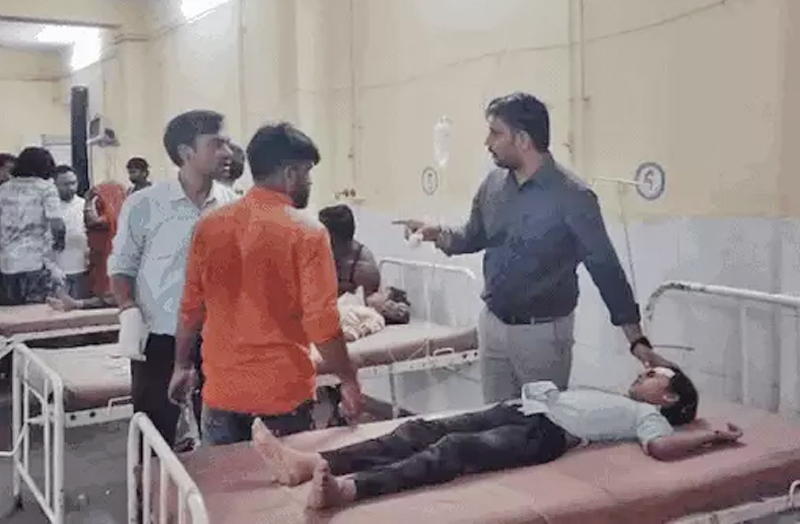 ક્લાસરૂમ ધરાશાયી 3