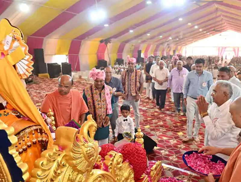 BHUJ SWAMINARAYAN MANDIR