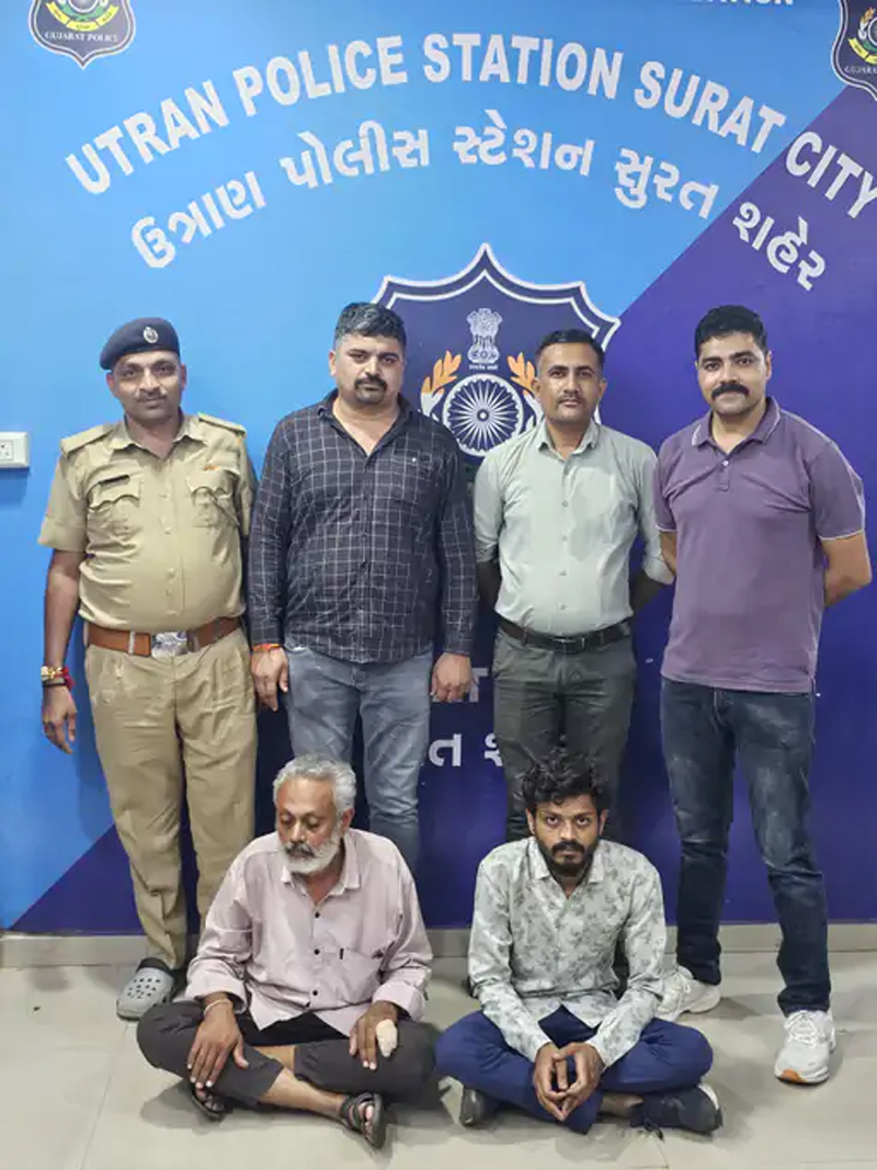 BROTHER CHEATED TO SISTER : વરાછામાં રહેતી બહેન સાથે રાજકોટના ભાઈએ છેતરપિંડી કરી, 'અમારે આપઘાત કરવો પડશે' તેમ કહી બહેનના 16.95 લાખ પડાવ્યા 2 BROTHER CHEATED TO SISTER : વરાછામાં રહેતી બહેન સાથે રાજકોટના ભાઈએ છેતરપિંડી કરી, 'અમારે આપઘાત કરવો પડશે' તેમ કહી બહેનના 16.95 લાખ પડાવ્યા BROTHER CHEATED TO SISTER