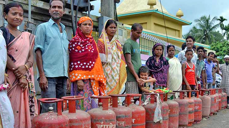 PRADHAN MANTRI UJJWALA YOJANA : કેન્દ્રીય મંત્રીમંડળનો રક્ષાબંધન પર મોટો નિર્ણય, PM ઉજ્જવલા યોજના હેઠળ 12000 કરોડ રૂપિયા મંજૂર. 3 PRADHAN MANTRI UJJWALA YOJANA : કેન્દ્રીય મંત્રીમંડળનો રક્ષાબંધન પર મોટો નિર્ણય, PM ઉજ્જવલા યોજના હેઠળ 12000 કરોડ રૂપિયા મંજૂર. PRADHAN MANTRI UJJWALA YOJANA