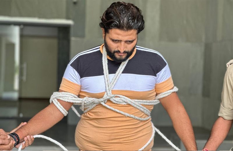 SMC CAUGHT  HARDIKSING