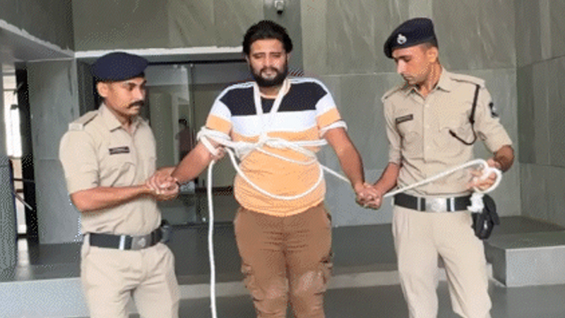 SMC CAUGHT HARDIKSING