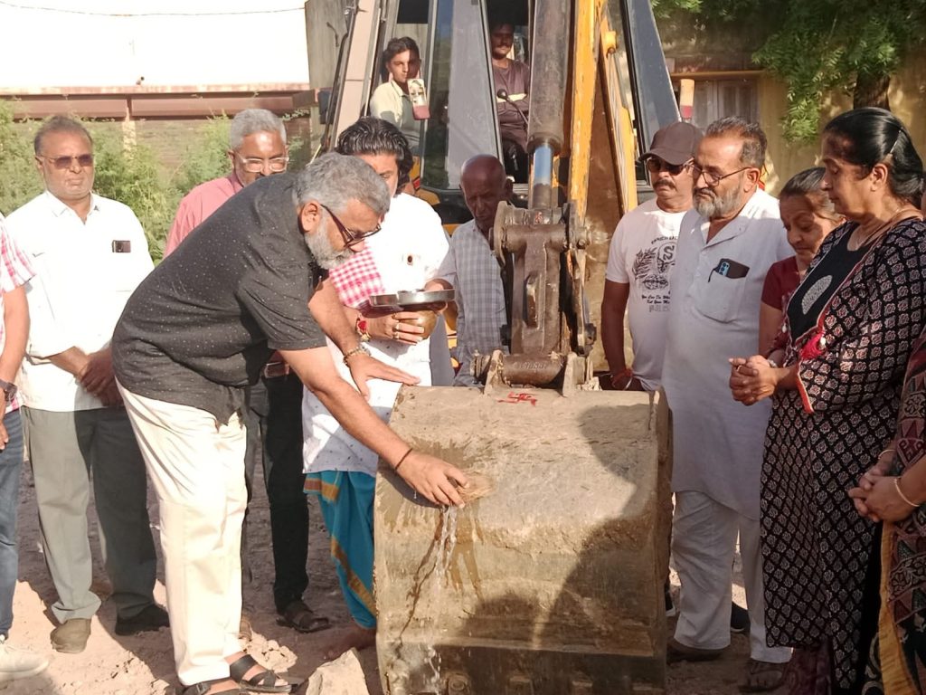 માંડવીમાં પશુ દવાખાનાનું નવું ભવન અને રૂક્માવતી નદીના પટમાં ૪ નવા બોરનું ખાતમુહૂર્ત ધારાસભ્ય હસ્તે કરાયું 2 માંડવીમાં પશુ દવાખાનાનું નવું ભવન અને રૂક્માવતી નદીના પટમાં ૪ નવા બોરનું ખાતમુહૂર્ત ધારાસભ્ય હસ્તે કરાયું