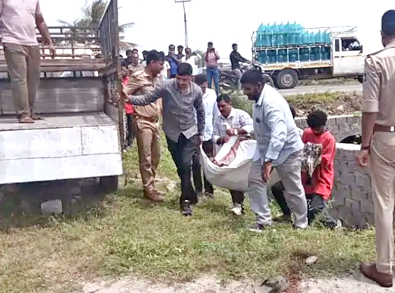 MURDER IN MUNDRA  TALUKA