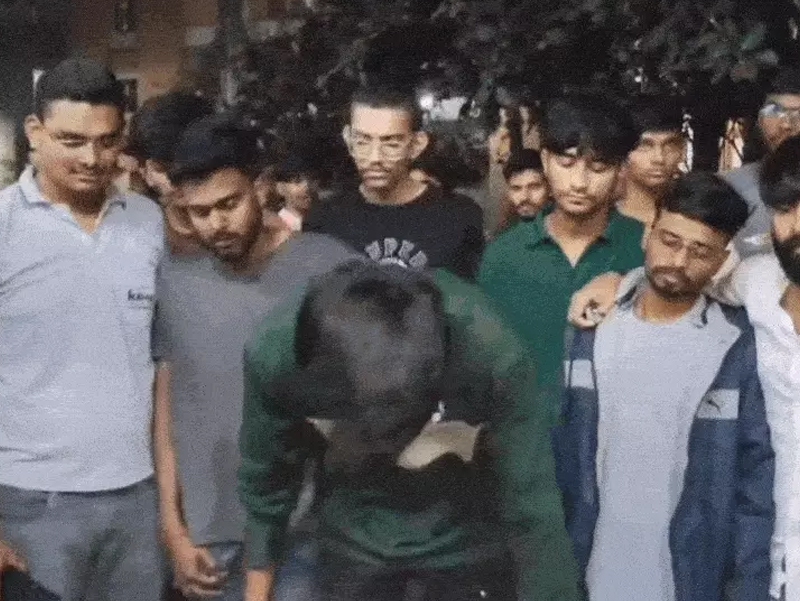 SAMARAS BOYS HOSTEL : સમરસ બોયઝ હોસ્ટેલમાં સિંગતેલમાં પાણી સહિત અન્ય તેલની ભેળસેળ, રસોડામાં ગંદકીના કારણે ભારે બદબુ, આરોગ્ય વિભાગની તપાસ 2 SAMARAS BOYS HOSTEL : સમરસ બોયઝ હોસ્ટેલમાં સિંગતેલમાં પાણી સહિત અન્ય તેલની ભેળસેળ, રસોડામાં ગંદકીના કારણે ભારે બદબુ, આરોગ્ય વિભાગની તપાસ SAMARAS BOYS HOSTEL