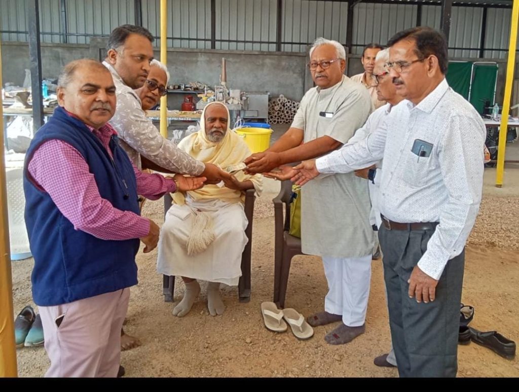 માંડવીમાં પાંચ દિવસીય નિઃશુલ્ક દિવ્યાંગ સાધન સહાયતા શિબિરનો પ્રારંભ 1 માંડવીમાં પાંચ દિવસીય નિઃશુલ્ક દિવ્યાંગ સાધન સહાયતા શિબિરનો પ્રારંભ