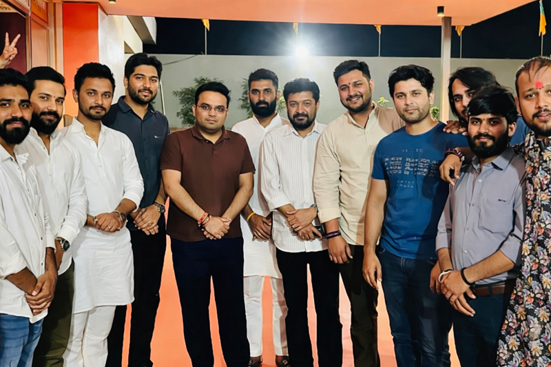 CONGRESS  TICKER CONTROVERSY OF 2 LEADER