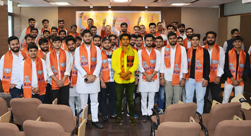 CONGRESS TICKER CONTROVERSY OF 2 LEADER