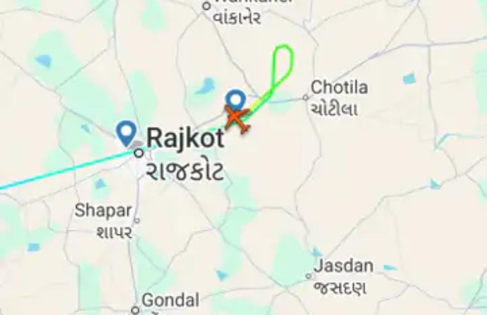 IndiGo Flight ઇન્ડિગોની દુબઈ-મુંબઈ ફ્લાઈટનું રાજકોટમાં ઈમરજન્સી લેન્ડિંગ, કાર્ગો કમ્પાર્ટમેન્ટમાં ધુમાડાથી 194 મુસાફરો સુરક્ષિત બચ્યા 1 IndiGo Flight ઇન્ડિગોની દુબઈ-મુંબઈ ફ્લાઈટનું રાજકોટમાં ઈમરજન્સી લેન્ડિંગ, કાર્ગો કમ્પાર્ટમેન્ટમાં ધુમાડાથી 194 મુસાફરો સુરક્ષિત બચ્યા