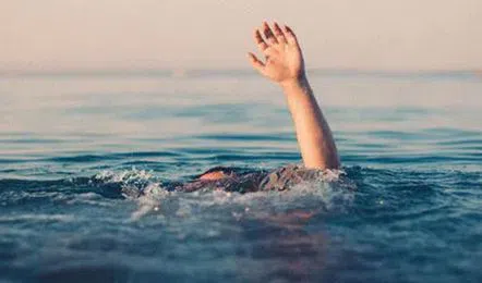 Morbi District Accidental Death: બેલા ગામની નદીમાં ડૂબી 24 વર્ષીય યુવાનનું મોત, જિલ્લામાં 5 અપમૃત્યુથી ચકચાર 1 Morbi District Accidental Death: બેલા ગામની નદીમાં ડૂબી 24 વર્ષીય યુવાનનું મોત, જિલ્લામાં 5 અપમૃત્યુથી ચકચાર